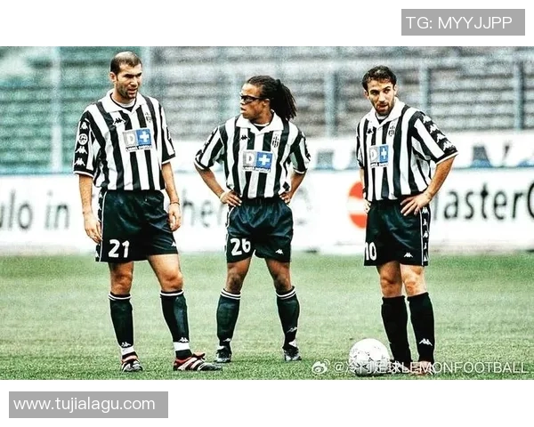 内德维德与齐达内的巅峰对决谁才是足球场上的真正大师 内德维德与齐达内的巅峰对决谁才是足球场上的真正大师